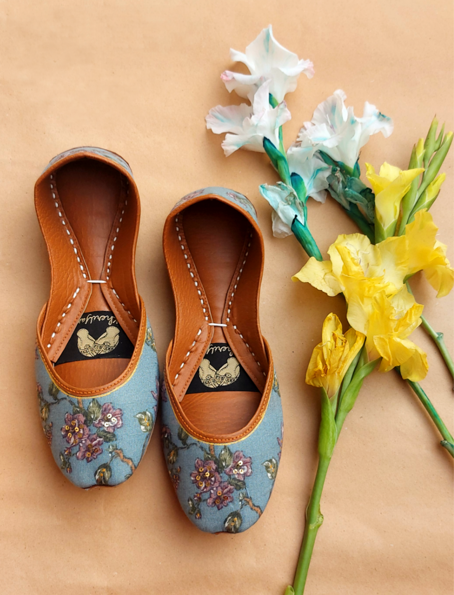 Gulbahar گل بہار