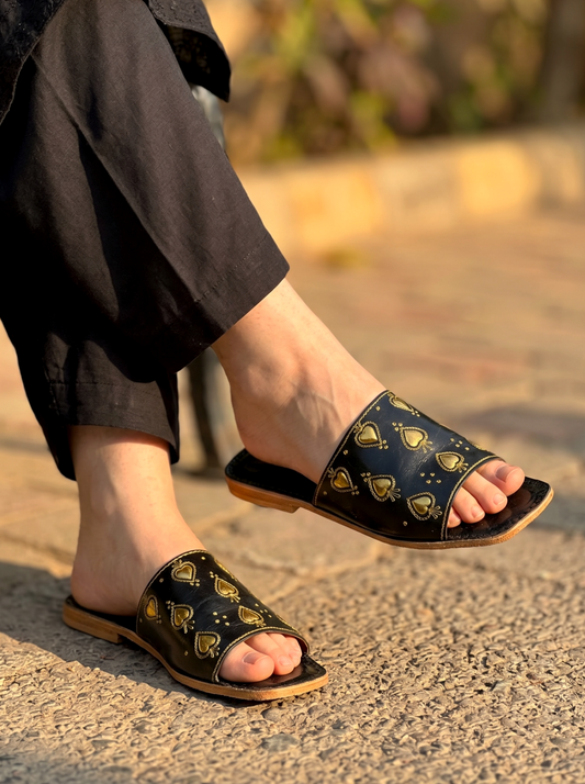 Dilara-black