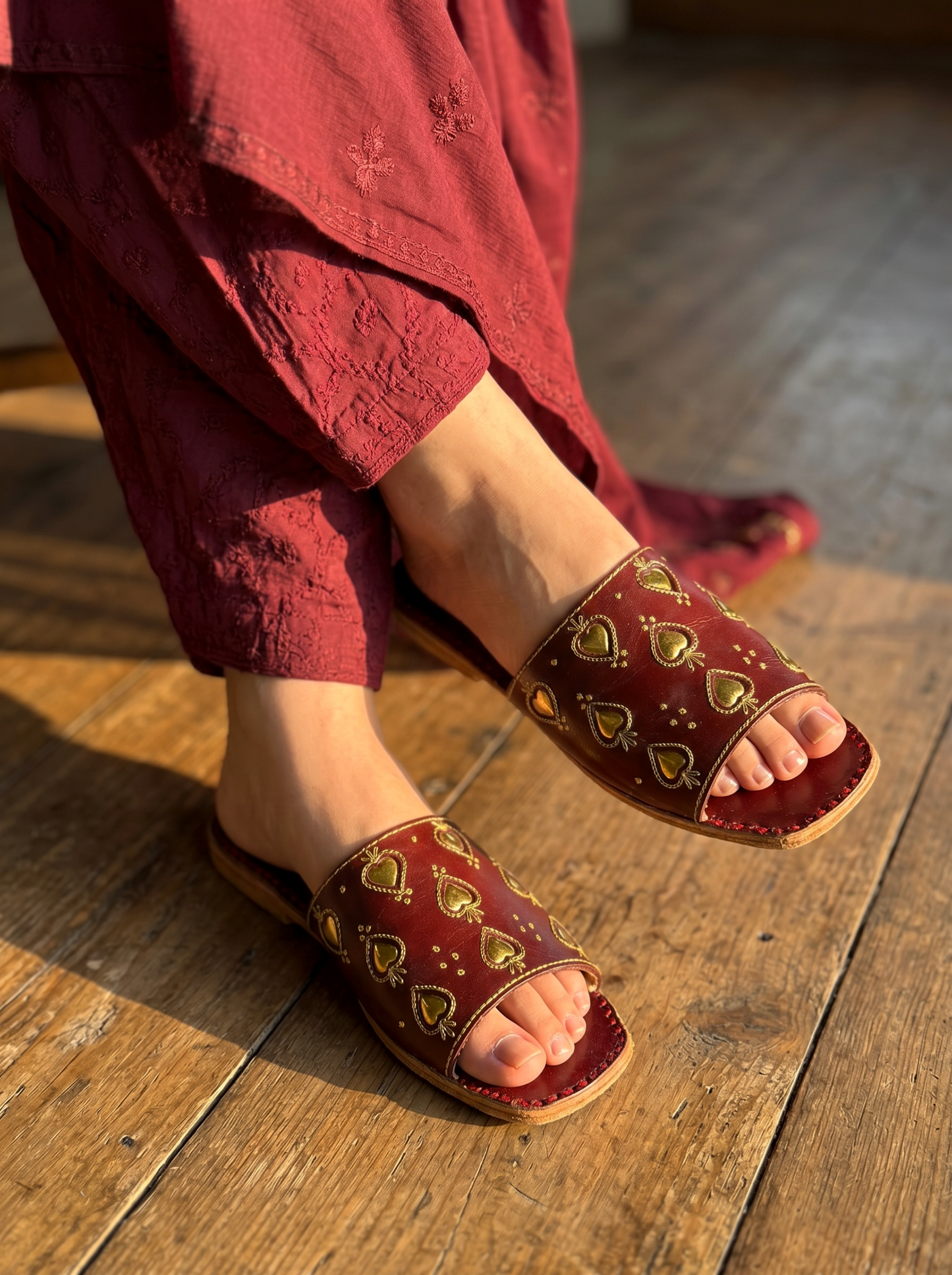 Dilara-Maroon