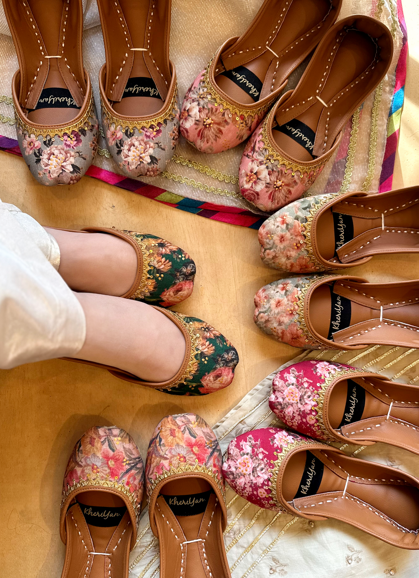 Gul rang گل رنگ