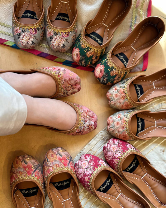 Gul-e-Afroze گل افروز